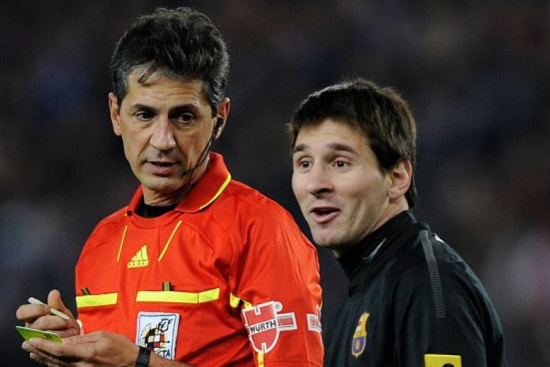 Javier Turienzo Álvarez, hoy responsable de Primera División del CTA, fue árbitro de la máxima categoría desde 1999 y fue una persona muy cercana a José María Enríquez Negreira