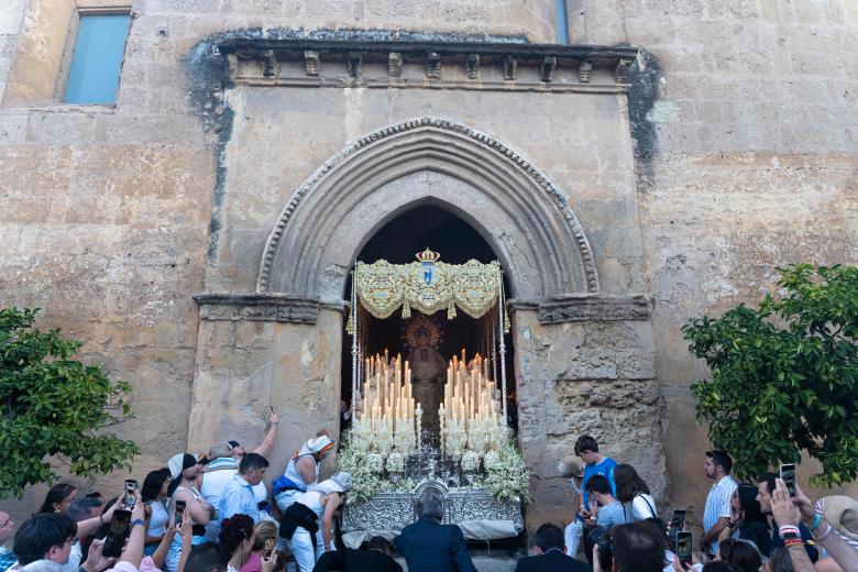 Procesión de la Virgen de la Alegría en Córdoba