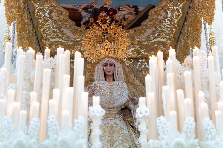 Procesión de la Virgen de la Alegría en Córdoba