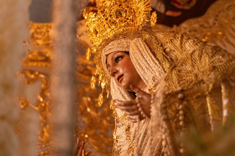Procesión de la Virgen de la Alegría en Córdoba