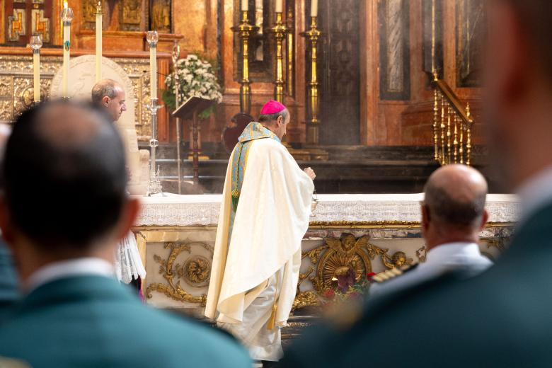 Misa por el Día del Pilar en la Catedral de Córdoba