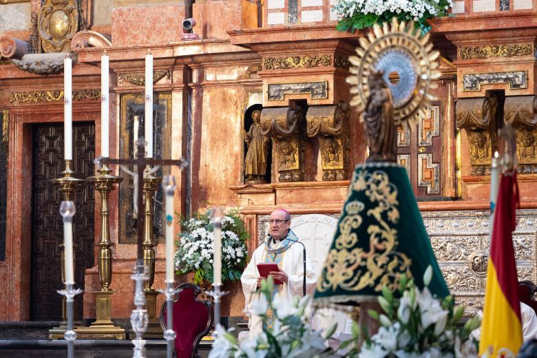 Misa por el Día del Pilar en la Catedral de Córdoba