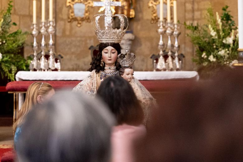 Besamanos de la Virgen de los Remedios en Córdoba