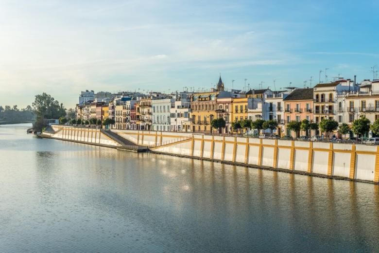 Calle Betis, Sevilla