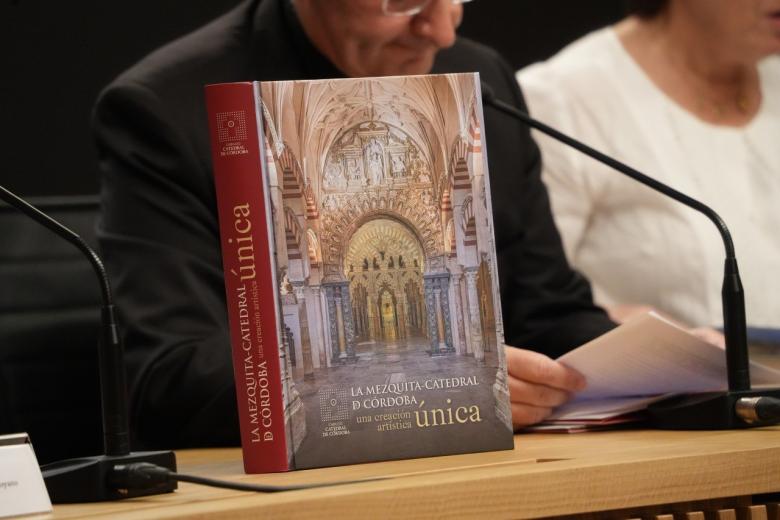 El nuevo libro sobre la Mezquita-Catedral de Córdoba