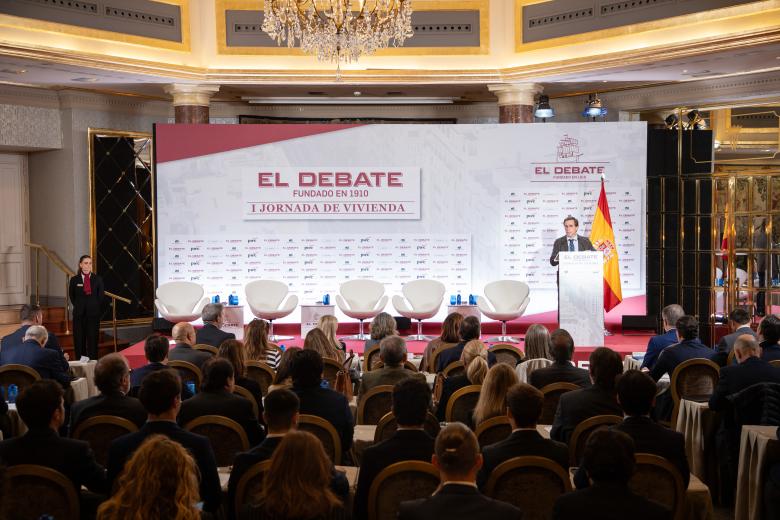 Almeida inaugura la I Jornada de Vivienda de El Debate