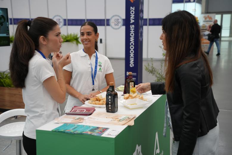 La III Feria Alimentaria ‘Sabor a Córdoba’ reúne a 63 empresas de la provincia en el CEFC hasta el domingo.