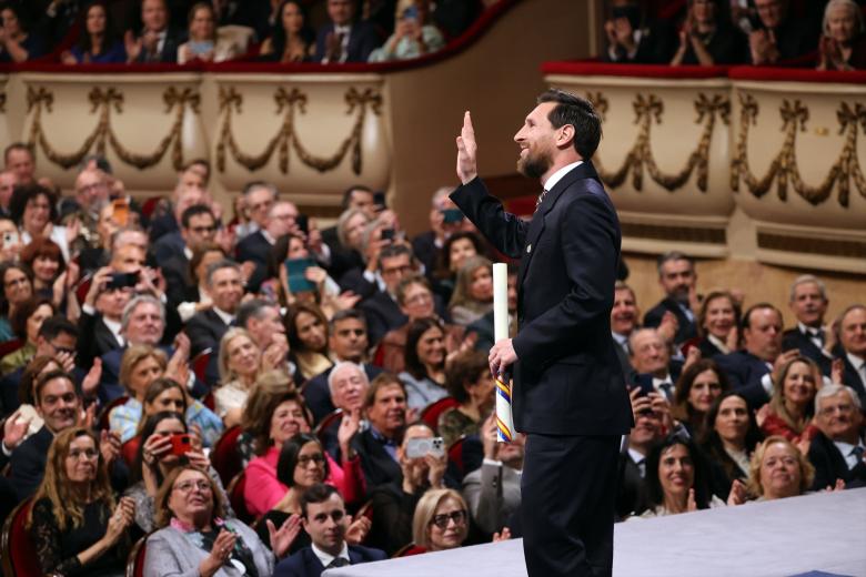 Leo Messi durante la entrega de los Premios Princesa de Asturias 2026 en el Teatro Campoamor, a 23 de octubre de 2026, en Oviedo (España). La ceremonia de entrega de los Premios Princesa de Asturias es la principal actividad que desarrolla la Fundación Princesa de Asturias, una institución privada sin ánimo de lucro, cuyos objetivos son contribuir a la exaltación y promoción de cuantos valores científicos, culturales y humanísticos son patrimonio universal y consolidar los vínculos existentes entre el Principado de Asturias y el título que tradicionalmente ostentan los herederos de la Corona de España.

Raúl Terrel / Europa Press
FAMOSOS;PREMIOS PRINCESA DE ASTURIAS;REALEZA;FAMILIA REAL;PREMIADOS
23/10/2026