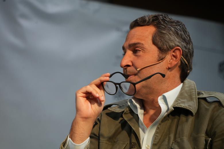 El libro de Álvaro García de Luján ha sido presentado por Antonio Cuesta, editor de Almuzara, y Rafael González, de La Voz de Córdoba