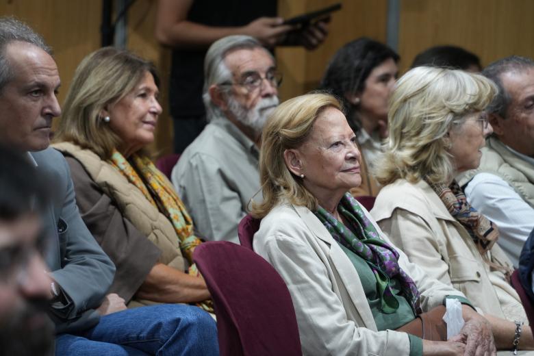 El libro de Álvaro García de Luján ha sido presentado por Antonio Cuesta, editor de Almuzara, y Rafael González, de La Voz de Córdoba