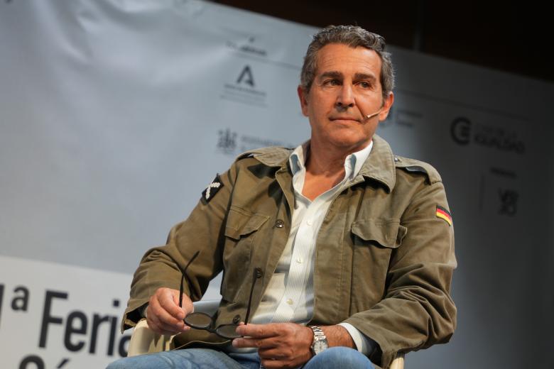 El libro de Álvaro García de Luján ha sido presentado por Antonio Cuesta, editor de Almuzara, y Rafael González, de La Voz de Córdoba