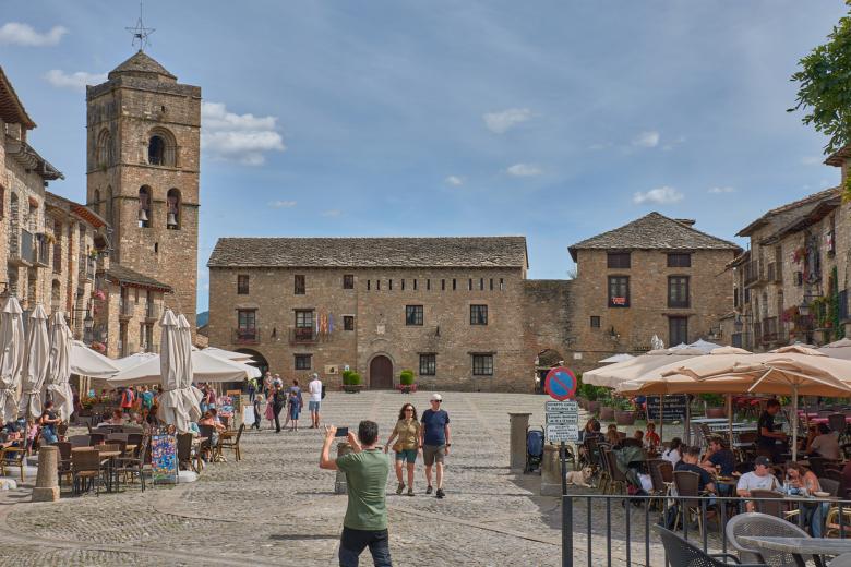 Plaza Mayor de Aínsa, Huesca