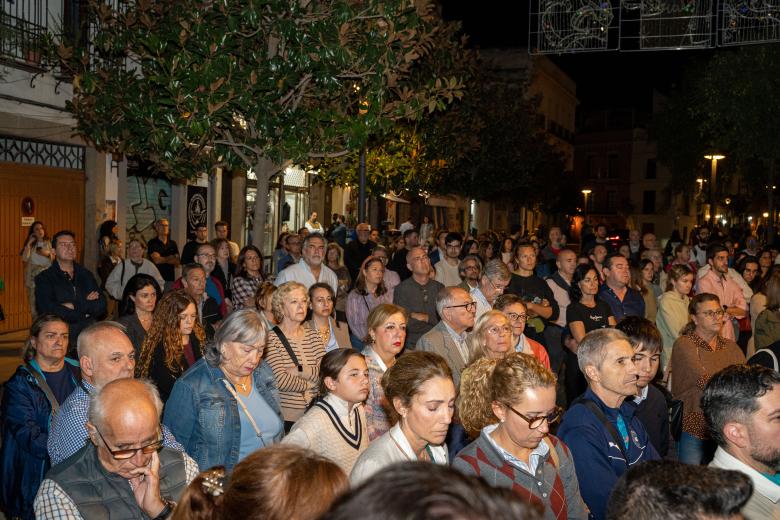 El minuto de silencio en el Ayuntamiento de Córdoba por las víctimas del accidente ferroviario de Toledo