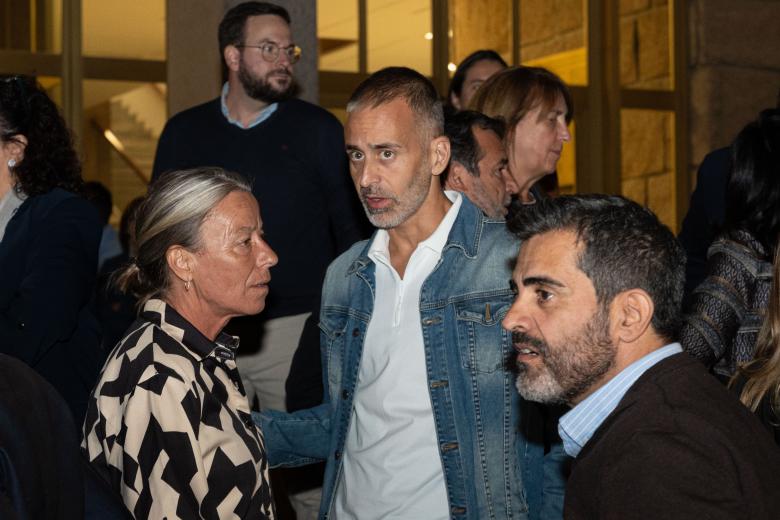 El minuto de silencio en el Ayuntamiento de Córdoba por las víctimas del accidente ferroviario de Toledo