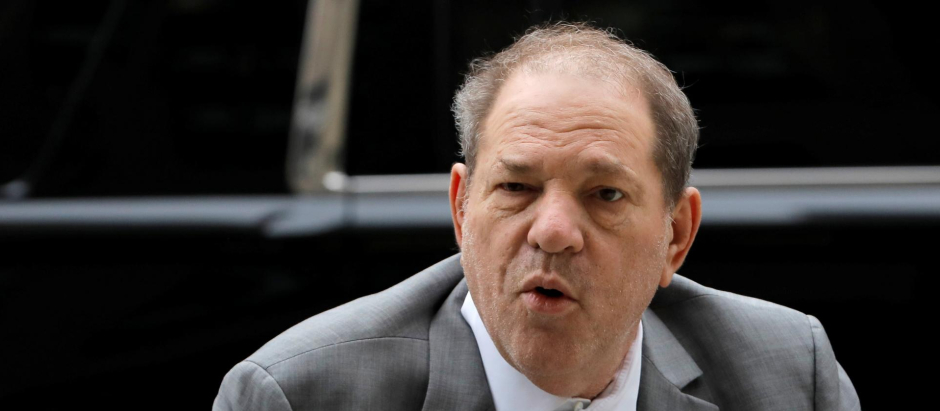 El productor Harvey Weinstein permanece en prisión por los delitos sexuales que cometió