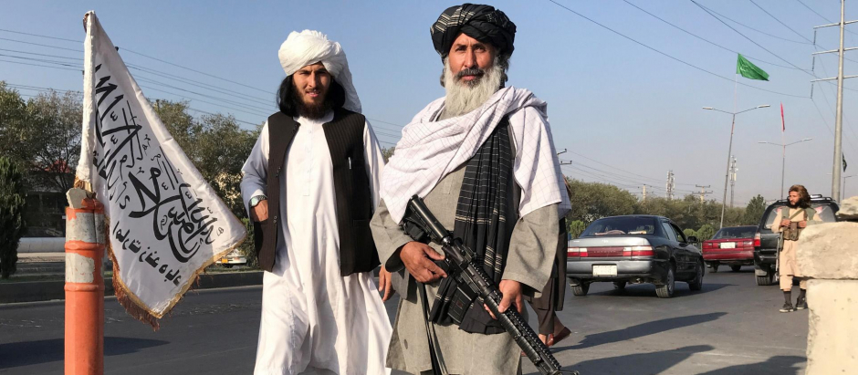 Talibanes en Kabul, después de hacerse con el poder en Afganistán