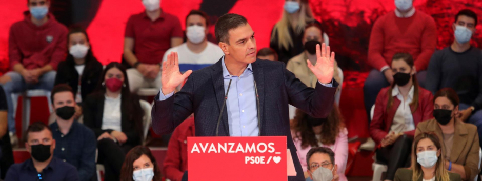 Pedro Sánchez en un acto del partido