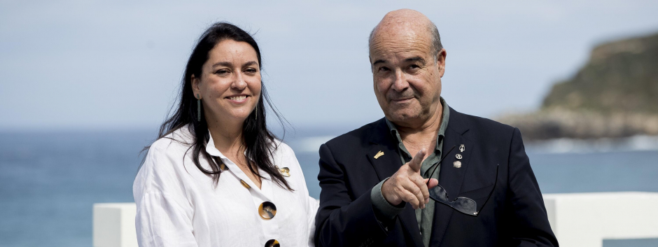 Antonio Resines y Ana Perez Lorente, en la presentación de la película Historia de nuestro cine, en el festival de San Sebastián, en 2019.