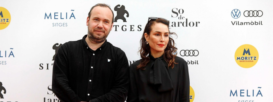 Valdimar Jóhannson y Noomi Rapace, director y protagonista de Lamb, la ganadora del premio a la mejor película del Festival de Sitges
