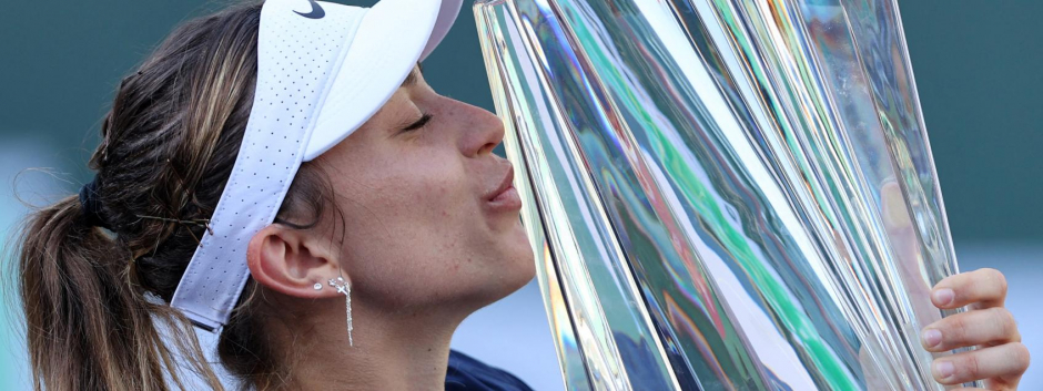 Paula Badosa gana la final de Indian Wells 2021 a Viktoria Azarenka