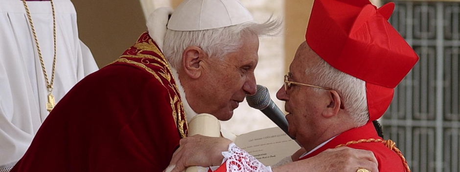 El cardenal Antonio Cañizares, durante una audiencia con el papa Benedicto XVI