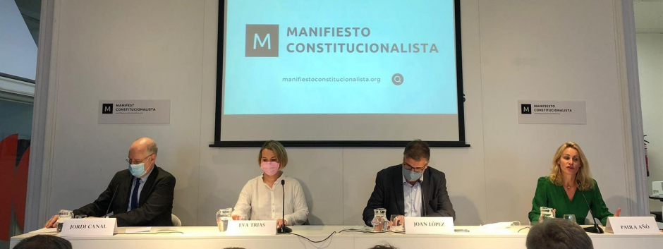 Presentación del Manifiesto Constitucionalista en el Colegio de Periodistas de Cataluña, en Barcelona