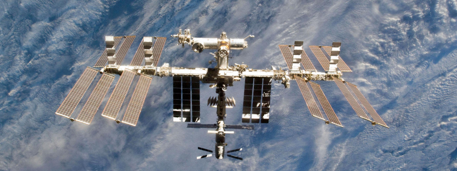 La Estación Espacial Internacional orbitando la Tierra