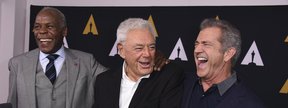 Danny Glover, Richard Donner y Mel Gibson en una imagen de 2017