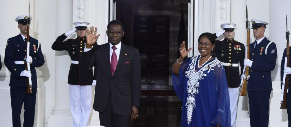 Teodoro Obiang Nguema, Presidente de la República de Guinea Ecuatorial, y su esposa en 2014