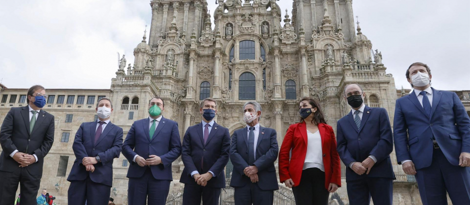 Los ocho presidentes autonómicos en Santiago de Compostela este 23-N.