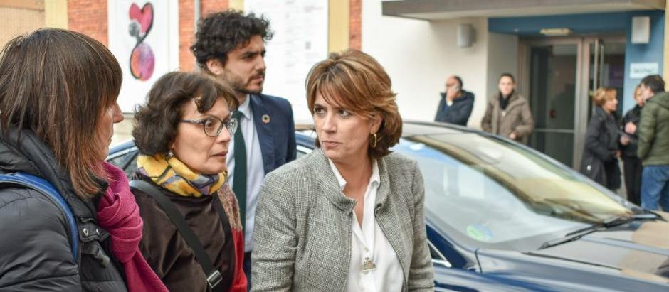 La fiscal general del Estado, Dolores Delgado, en un encuentro con el PSOE de Segovia, en 2019