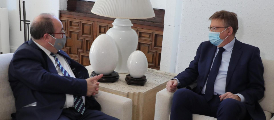 El presidente de la Generalitat Valenciana, Ximo Puig, con el ministro de Cultura, Miquel Iceta