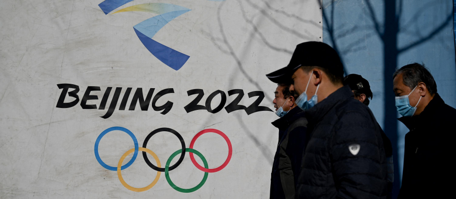 Logotipo de los Juegos Olímpicos de Invierno 2022 en la sede de Pekín