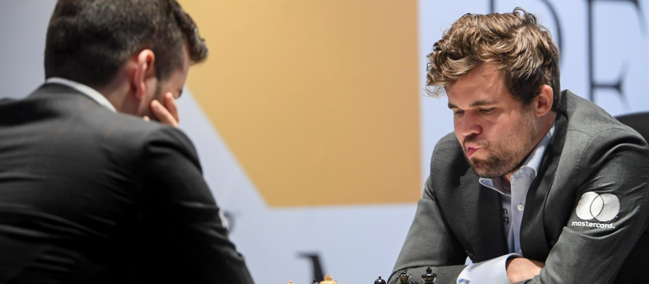 Carlsen se lleva 1,2 millones de premio y mantendrá la corona hasta, al menos, 2023