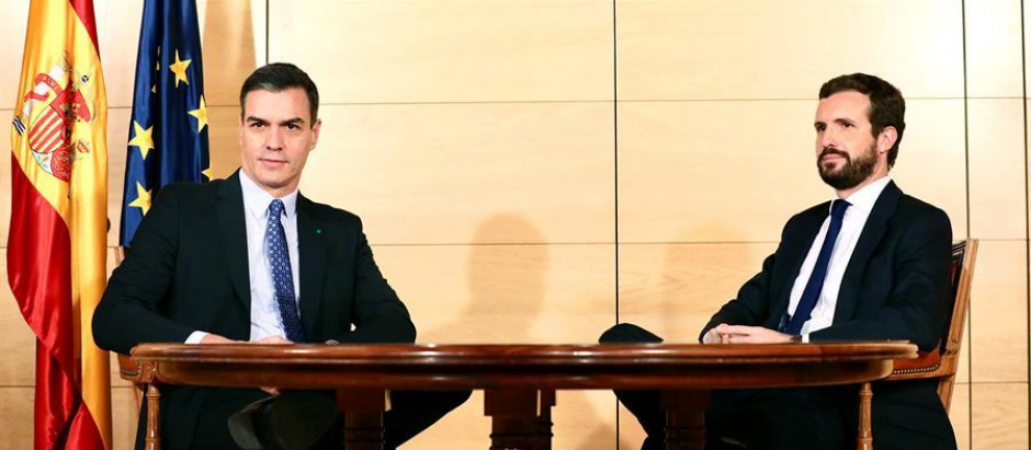 El presidente Pedro Sánchez y el líder del PP Pablo Casado