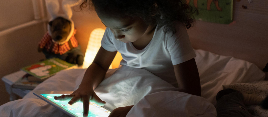 Una correcta iluminación en las habitaciones es clave para que los menores no sufran fatiga visual