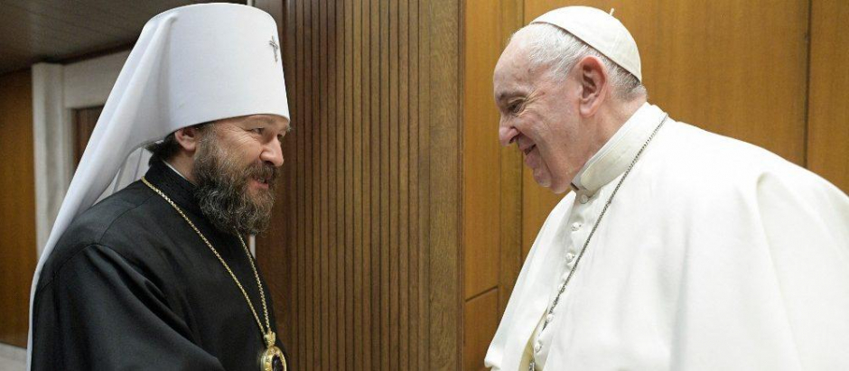 El Papa Francisco y el Metropolitano Hilarión