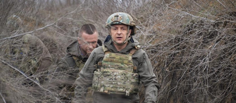 El presidente Zelenski visita la línea de contacto en Donbás