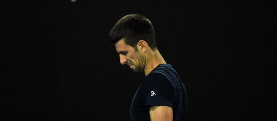Novak Djokovic durante su entrenamiento de hoy en Melbourne