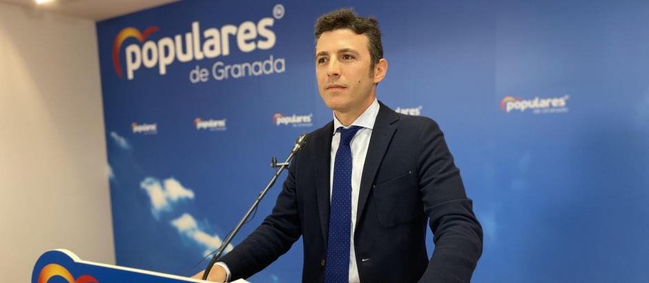 El secretario general del PP de Granada