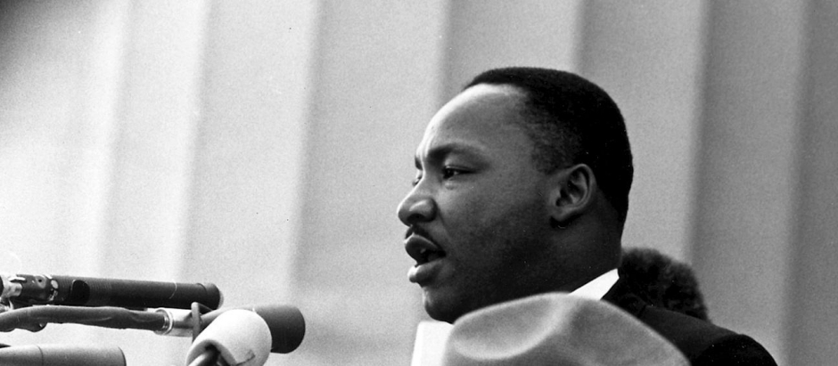 Martin Luther King, Jr. dando el discurso en la Marcha en Washington por los Derechos Civiles