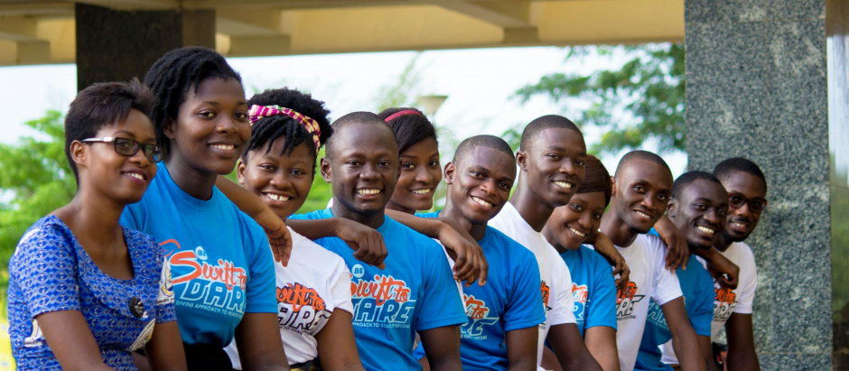 Un grupo de estudiantes cristianos en África
