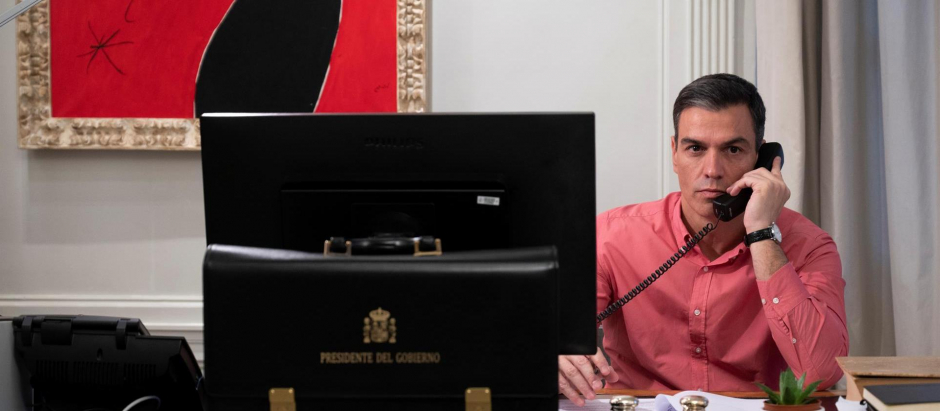 El presidente del Gobierno, Pedro Sánchez, durante su criticado video para escenificar conversaciones sobre Ucrania