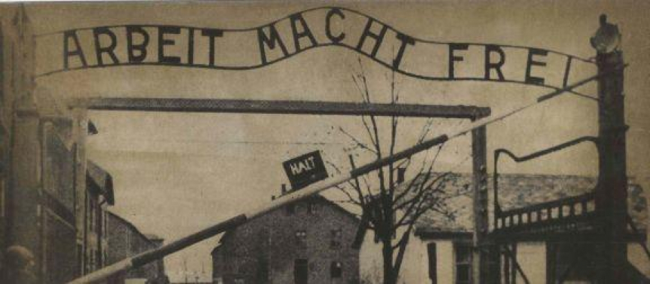 Entrada principal de Auschwitz