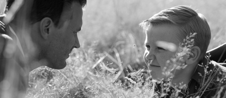 Jamie Dornan y Jude Hill protagonizan Belfast, ya en los cines españoles