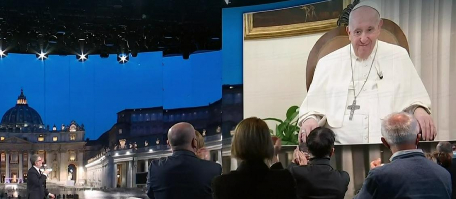 El Papa ha atendido a la televisión italiana RAI 3 donde ha abordado diversos asuntos de la Iglesia