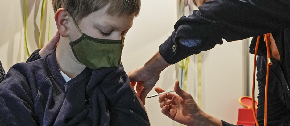 Las farmacéuticas dudan de la eficacia de la vacuna para menores de cinco años