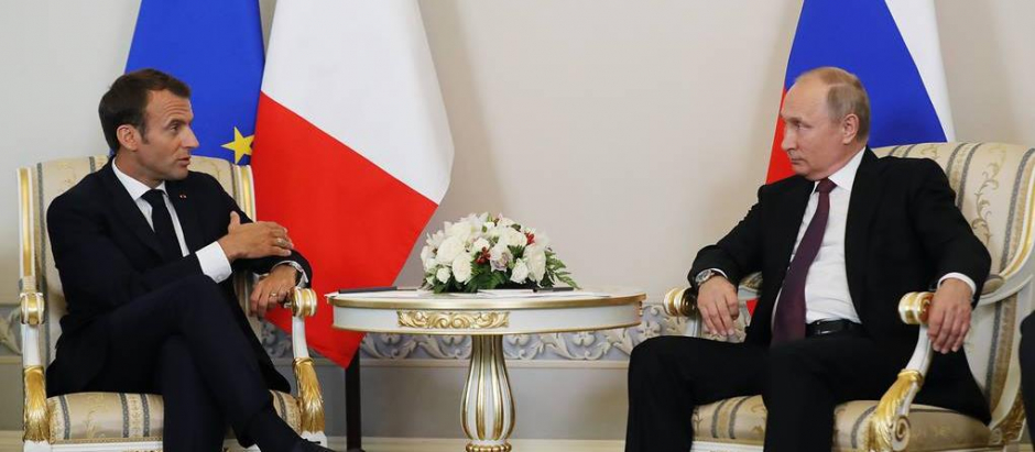 El presidente francés Emmanuel Macron y el presidente ruso Vladimir Putin en Moscú