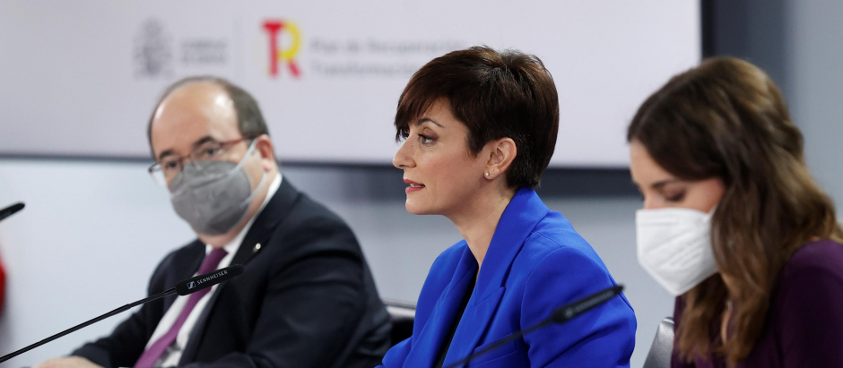 Los ministros Montero, Rodríguez e Iceta en rueda de prensa