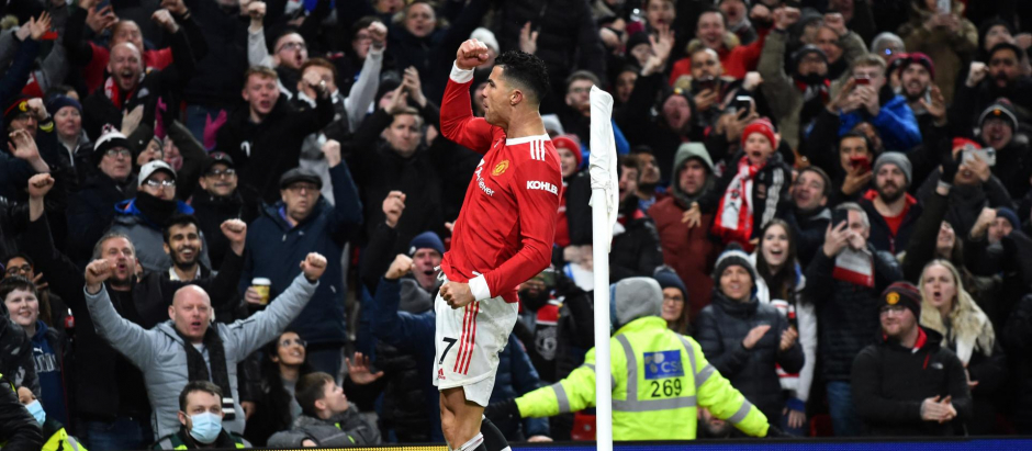 Cristiano celebra su gol contra el Brighton & Hove Albion en Old Trafford